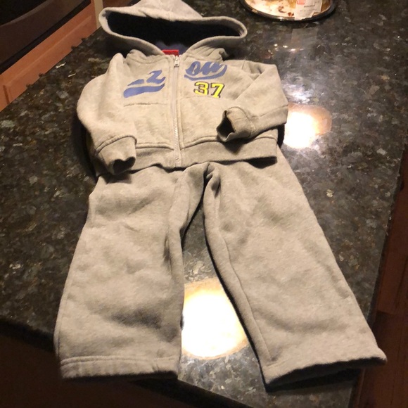 izod sweatsuit
